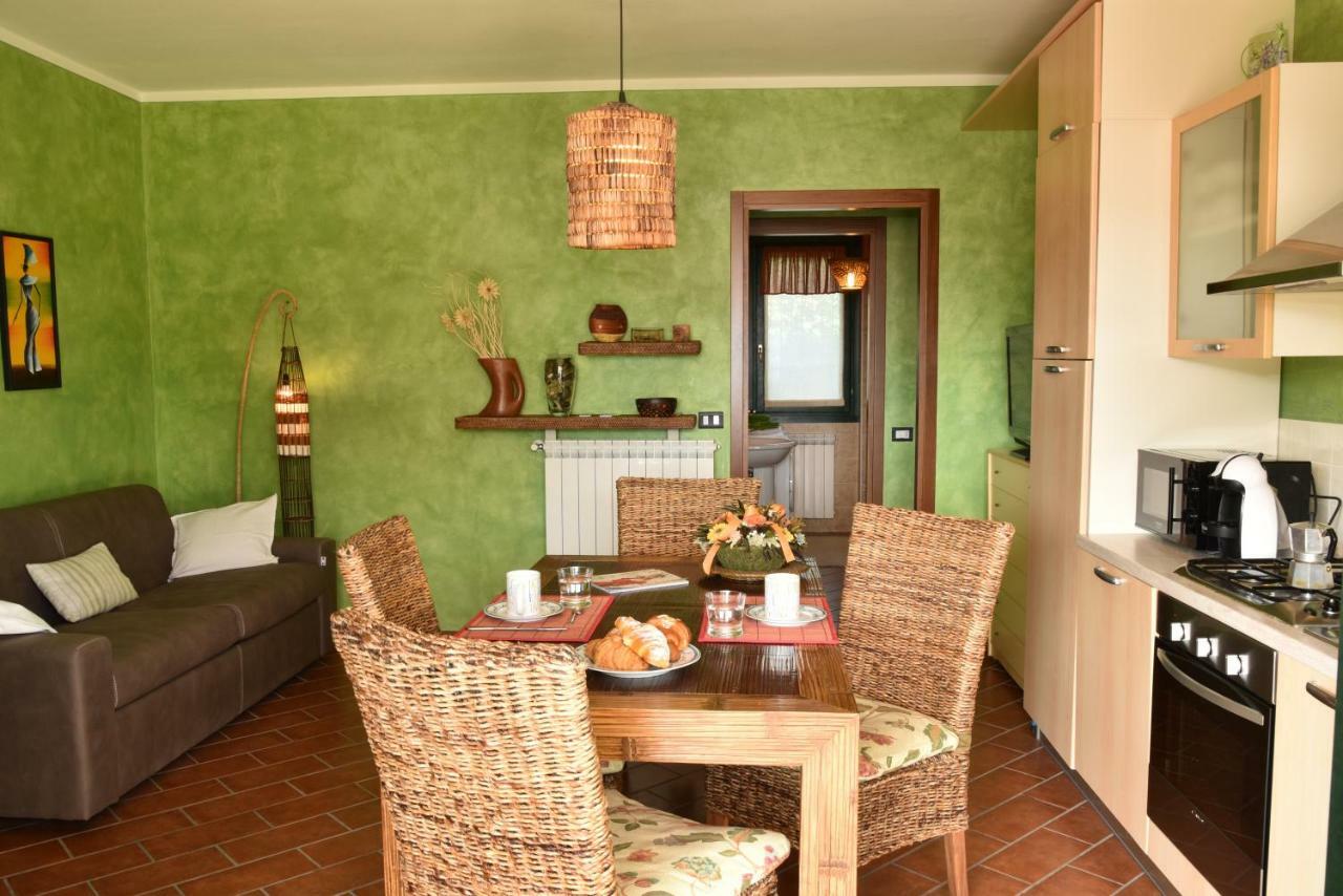 Holiday Apartment Albachiara Tavernola Bergamasca Esterno foto