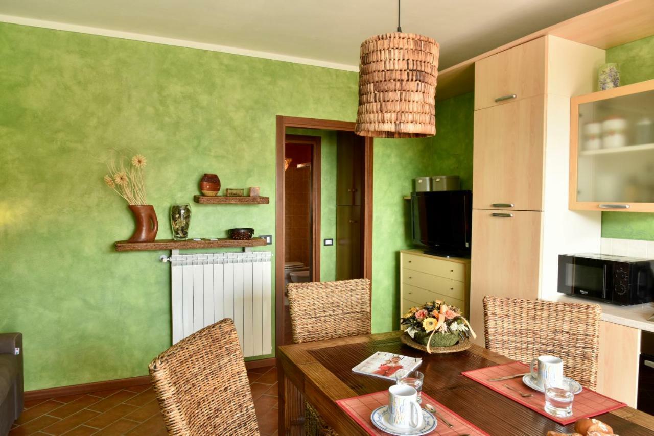 Holiday Apartment Albachiara Tavernola Bergamasca Esterno foto